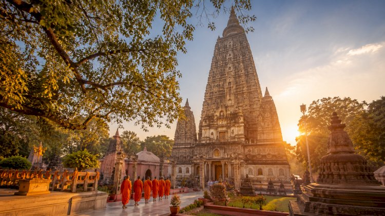 Mahabodhi Temple Bodh Gaya: The Sacred Place Where Buddha Attained Enlightenment | History, Bodhi Tree & Travel Guide 2026
